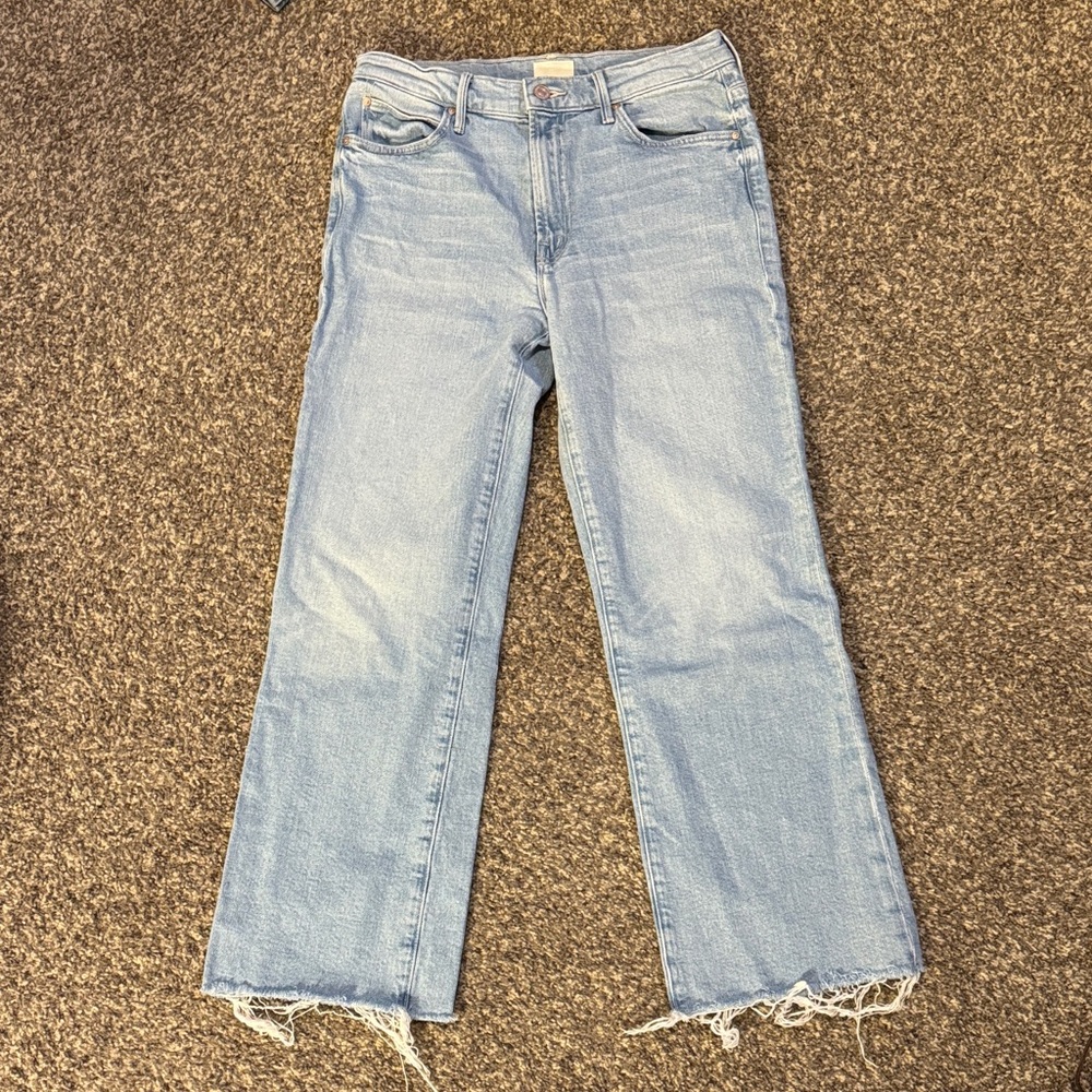 MOTHER jeans Kick it Ankle Fray
